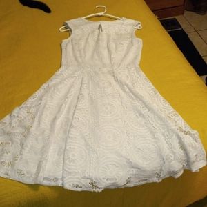 London style collection size 8 dress summer does have an inner layer on  on side